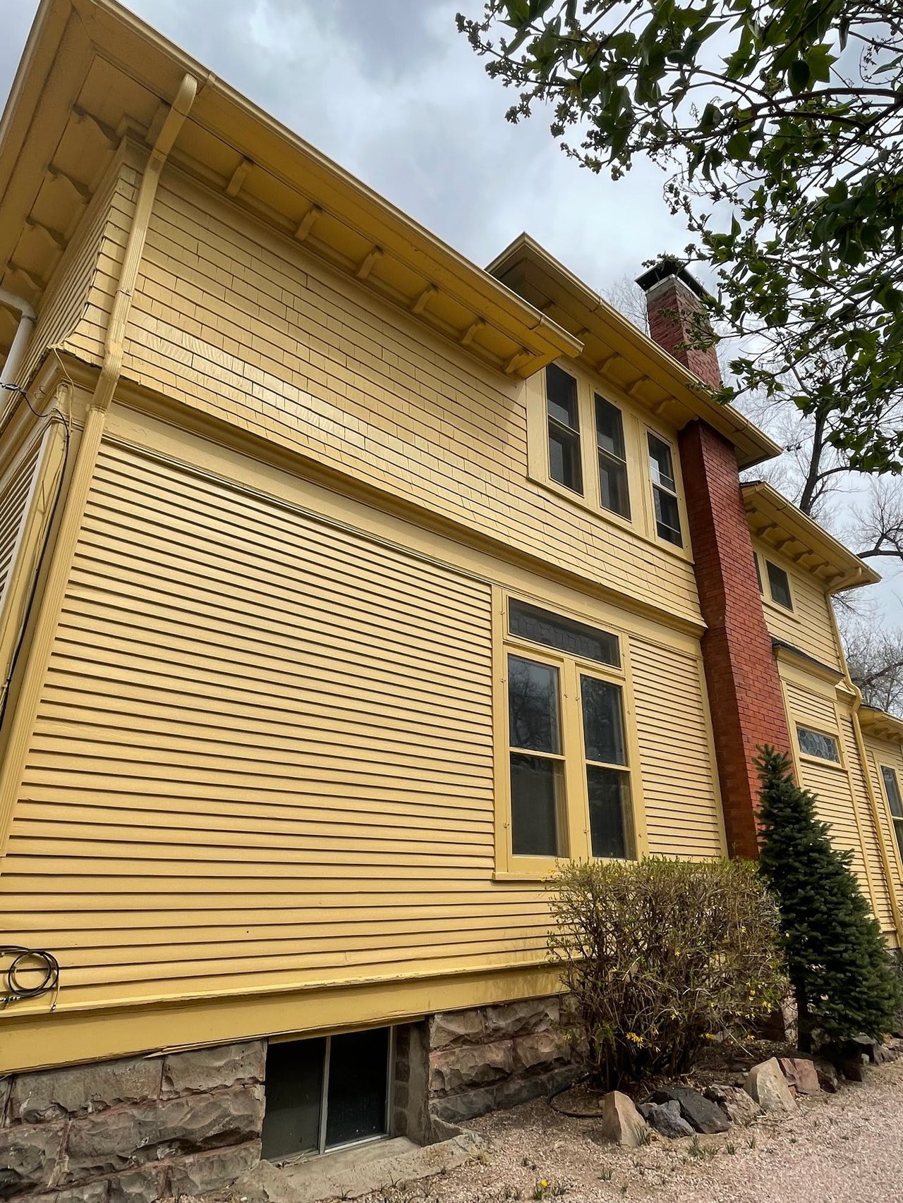 This Old House: The Pros and Cons of Buying an Older Home