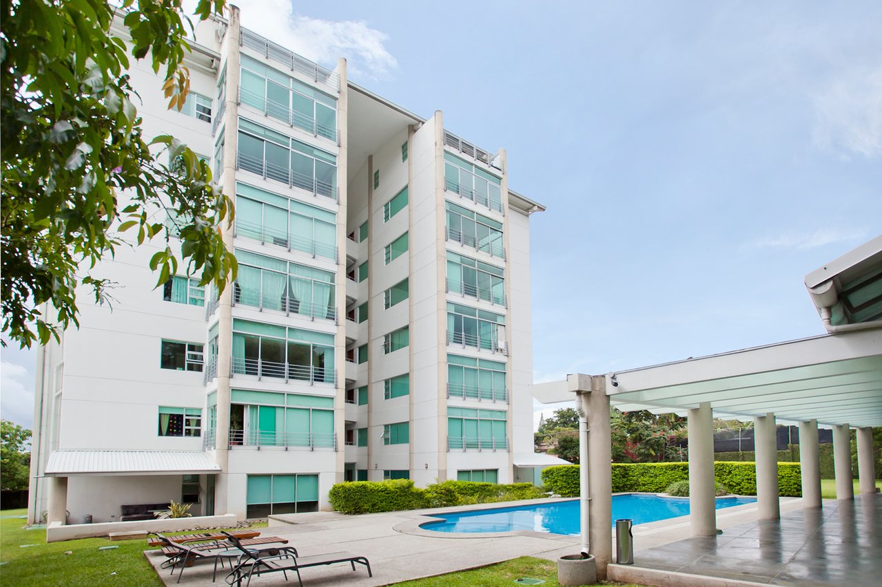 Mountain View Contemporary Apartment, Escazu, San Jose