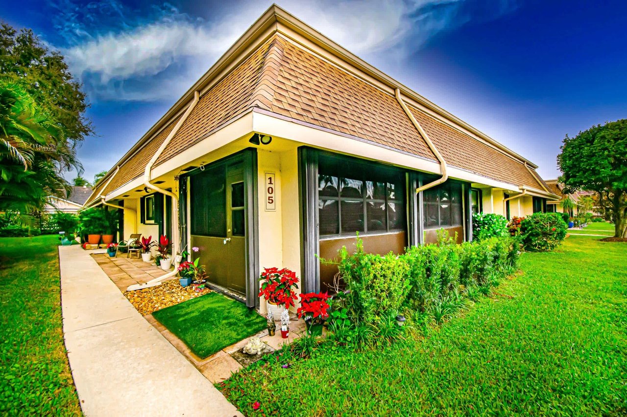 105 Half Moon Circle, #A