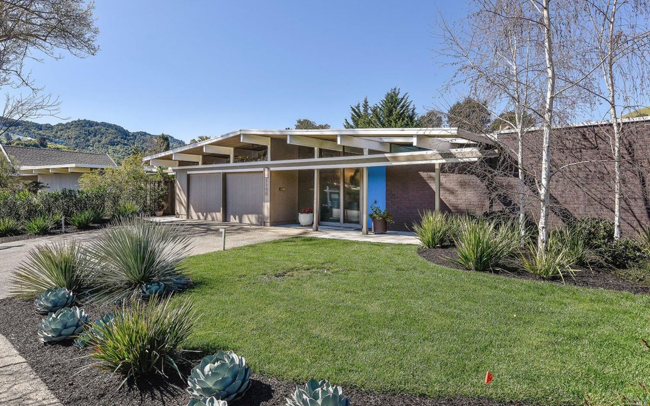 1100 Idylberry Rd