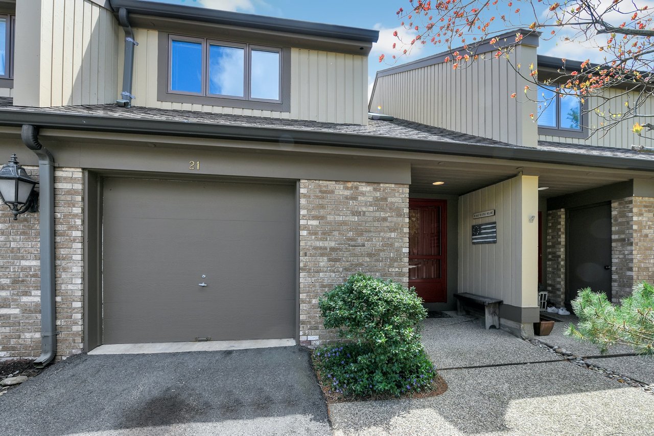 21 Whitman Lane
