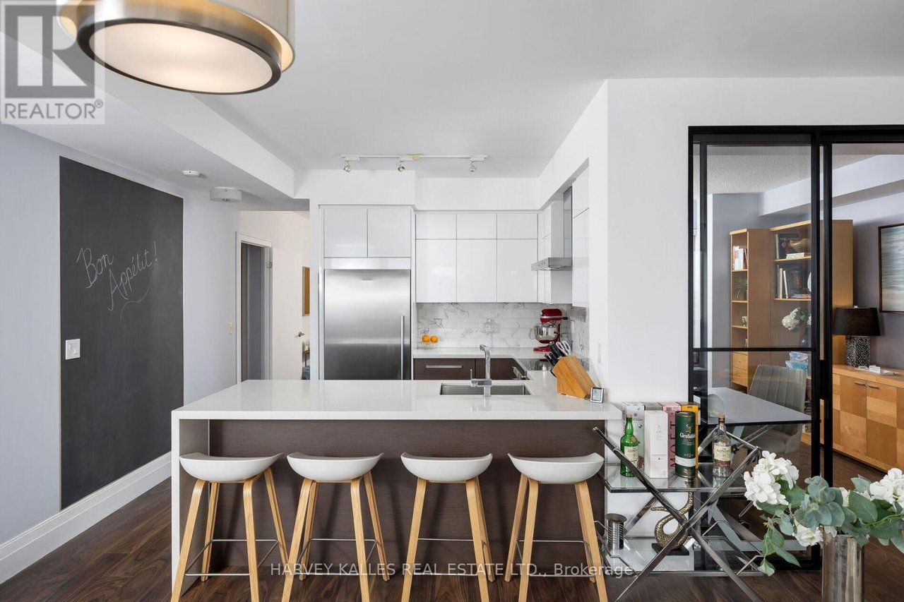 168 King St E #1505