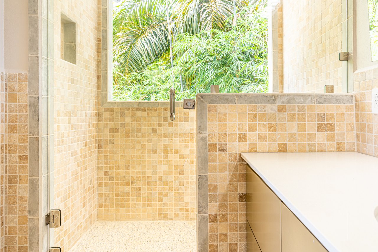 Hilltop Villa with Infinity Pool, Uvita, Puntarenas