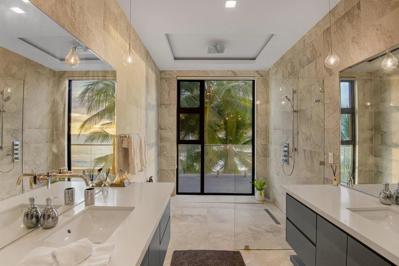 Titled Beachfront Luxury Estate, Jaco, Puntarenas
