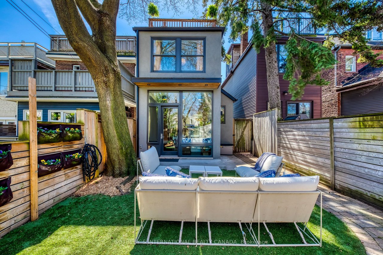 152 Riverdale Ave