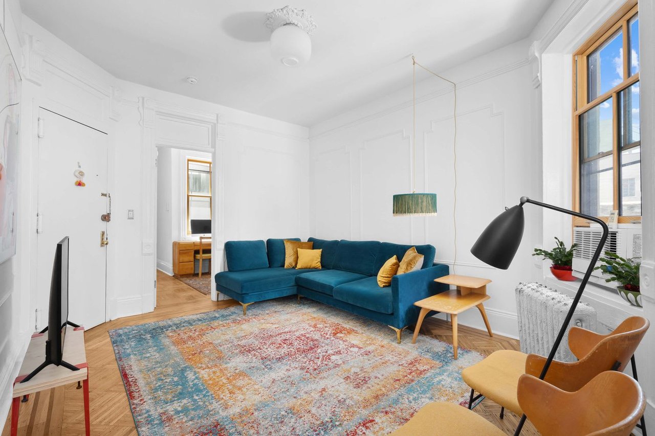 55 St Marks Pl, #11