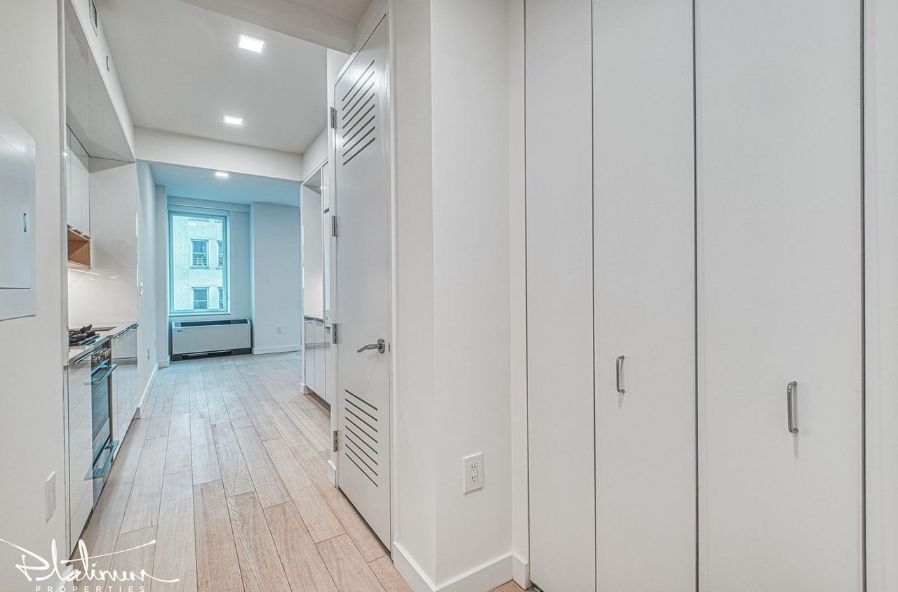 20 Broad Street, Apt 1717