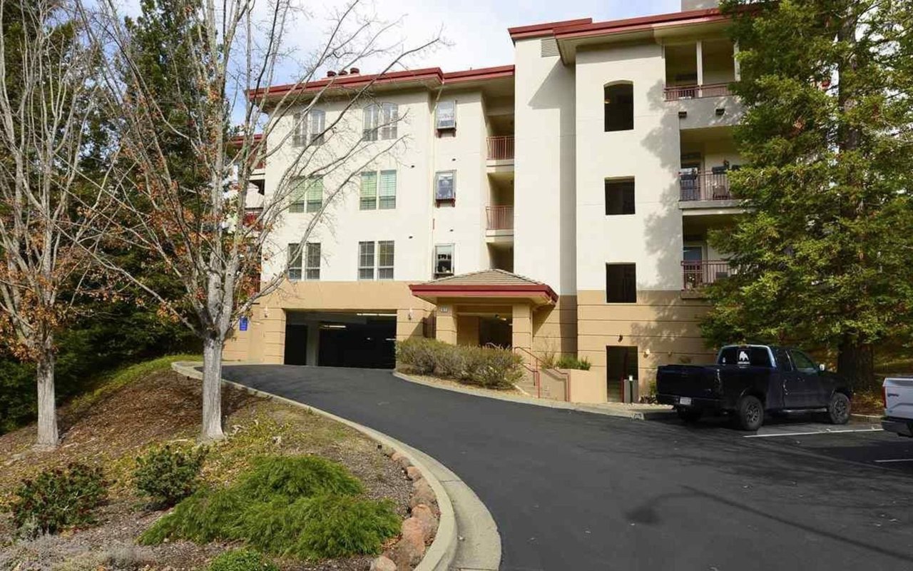 5913 Horsemans Canyon Dr Unit 2A