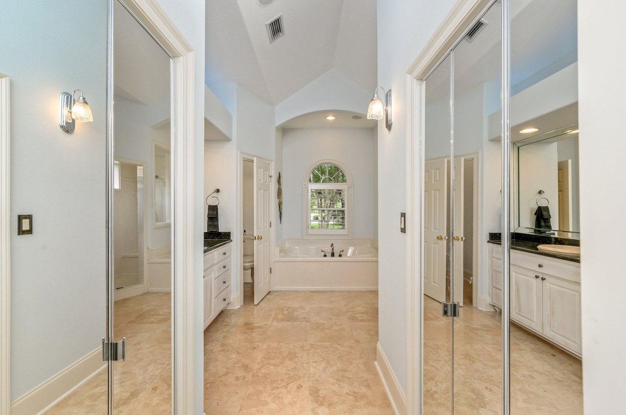 6290 Augusta Cove