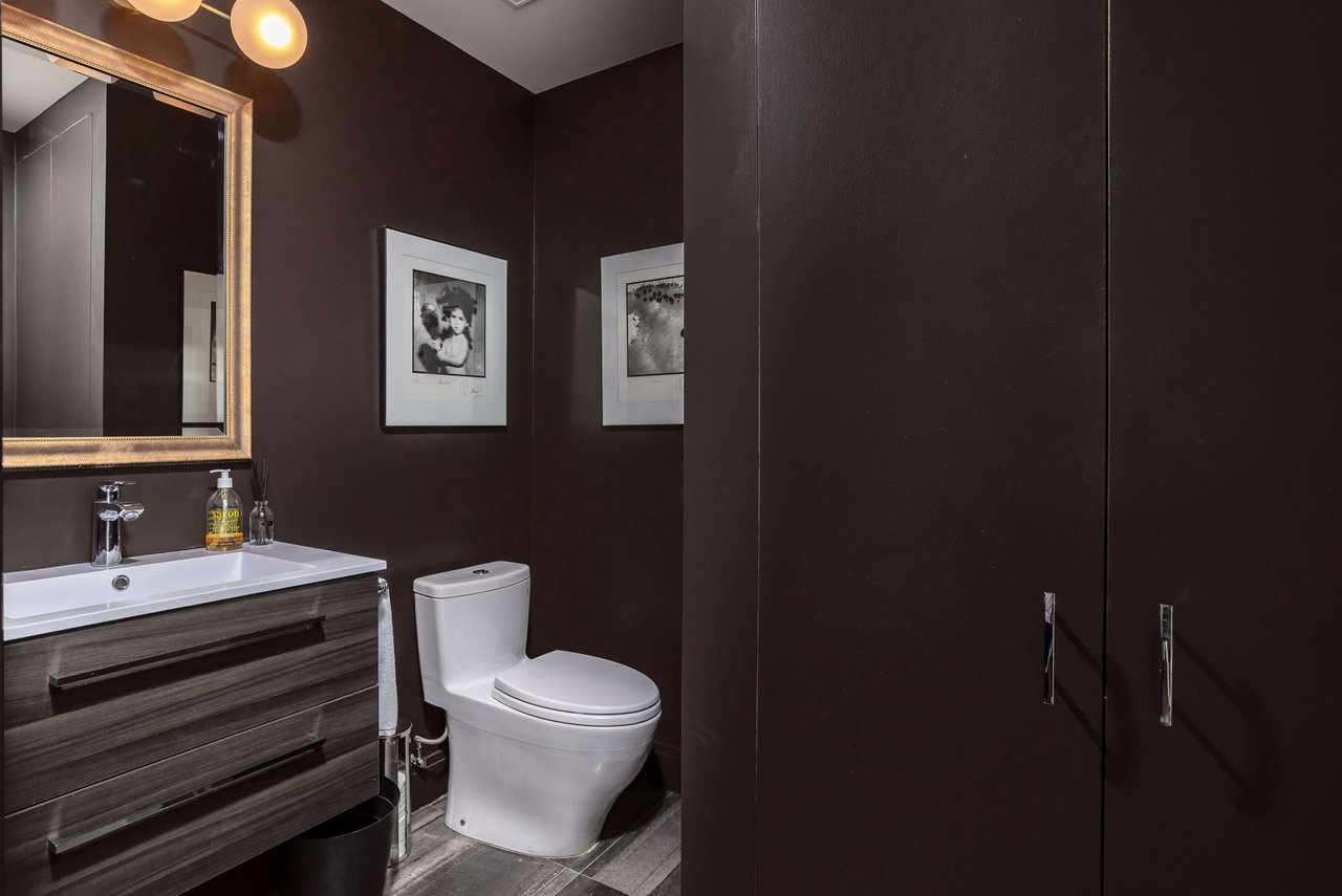 Yorkville Boutique Renovated Suite