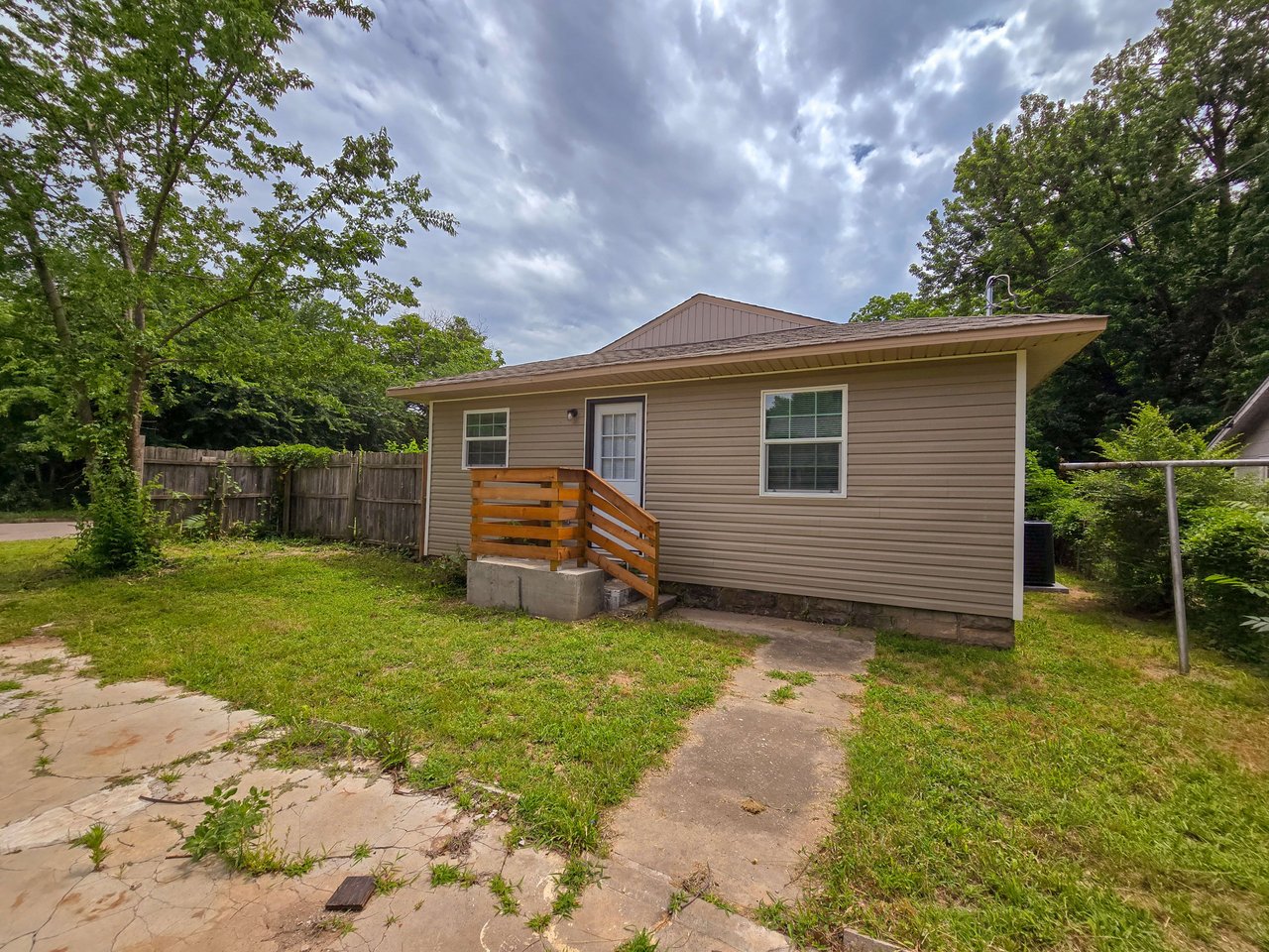 418 N Shawnee