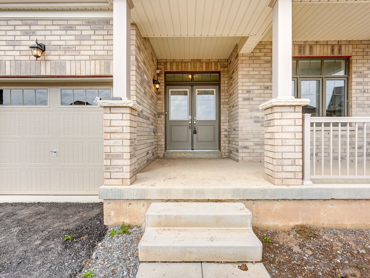 66 Oriole Cres