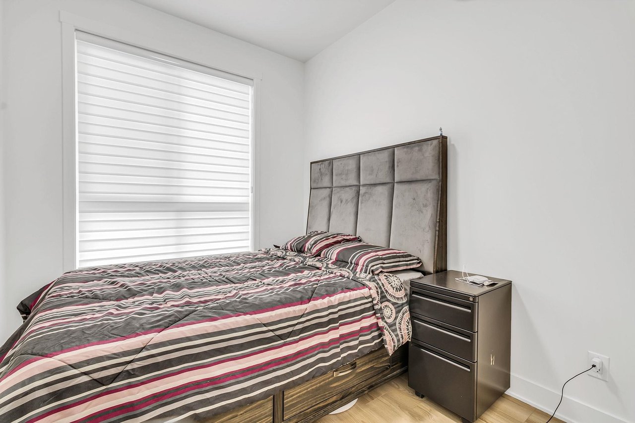 36-11556 72a Ave