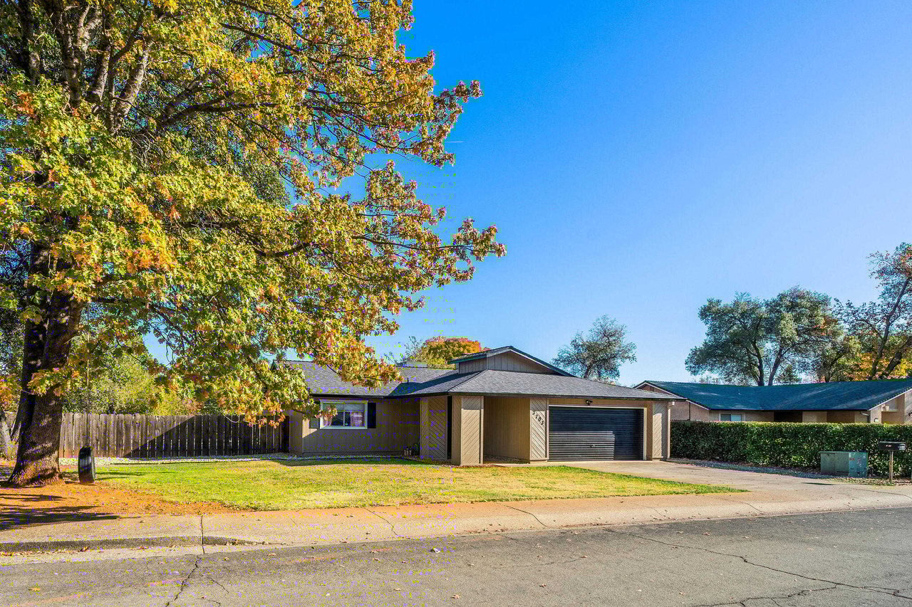 3703 Harrow Ct