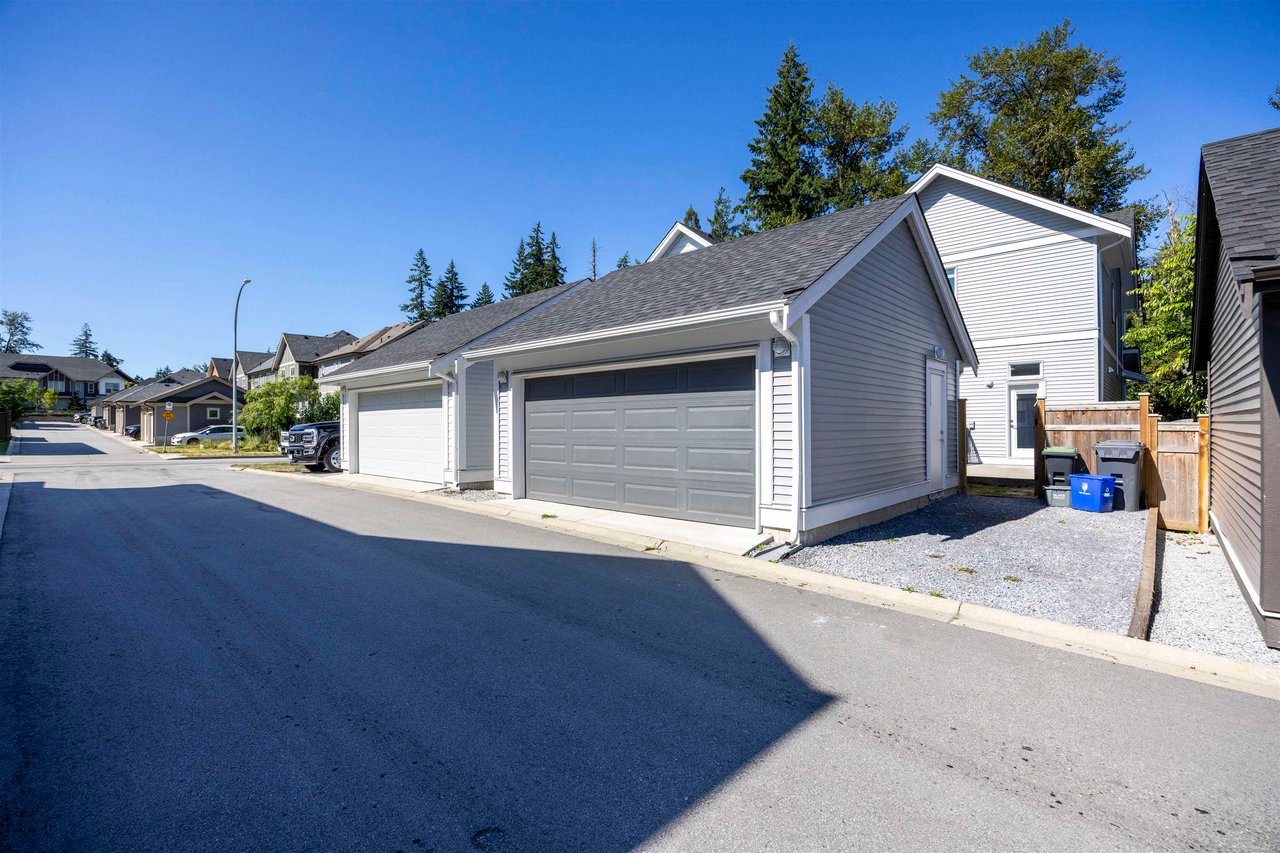 7846 204 St