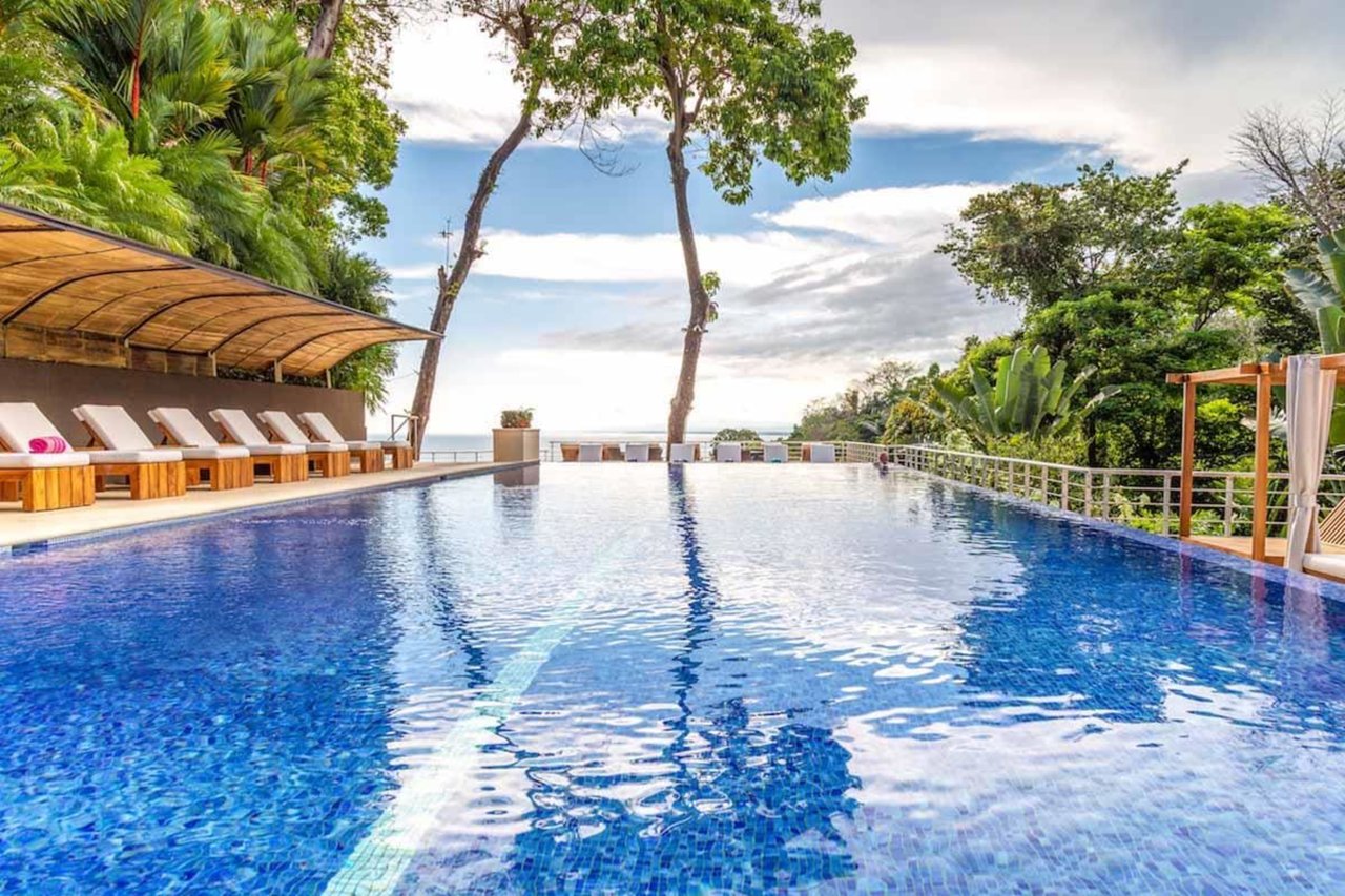 Balinese Inspired Luxury Penthouse, Manuel Antonio, Puntarenas