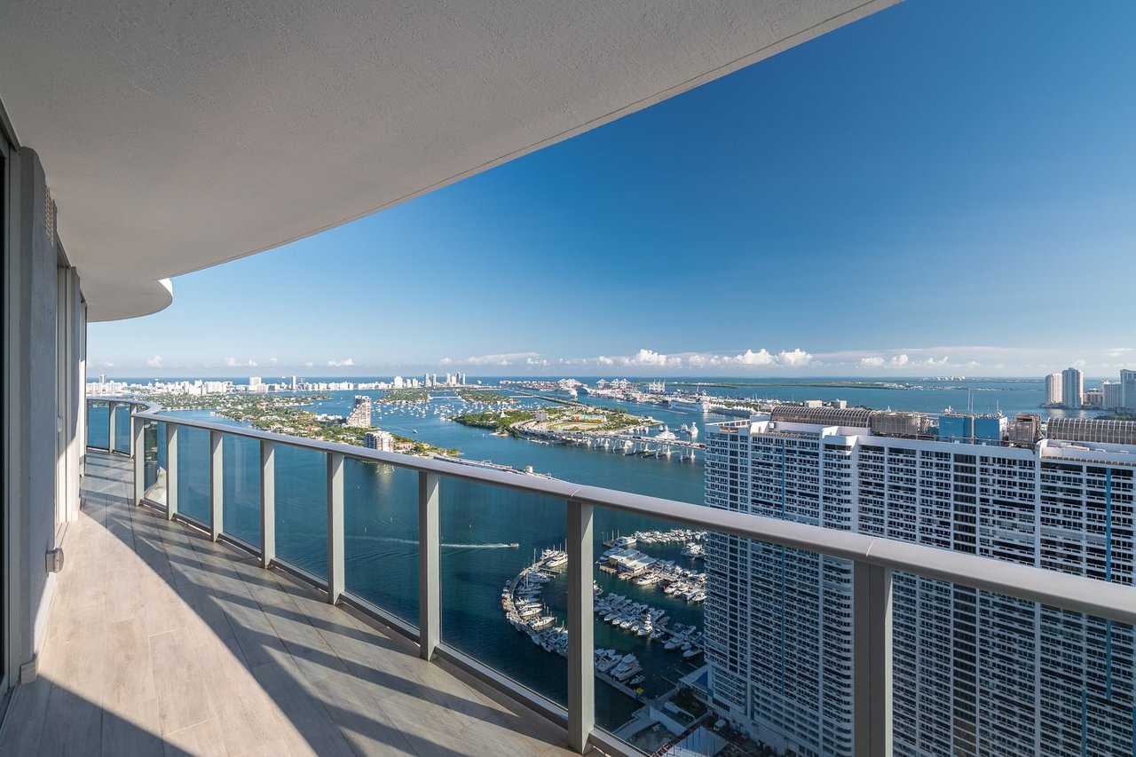 Aria on the Bay | Edgewater