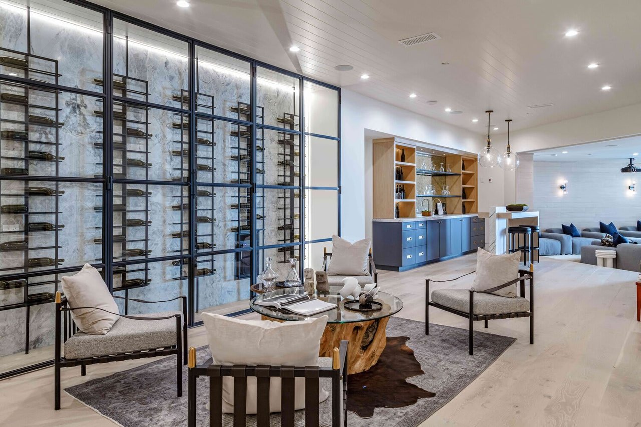 1054 Angelo Dr, Beverly Hills
