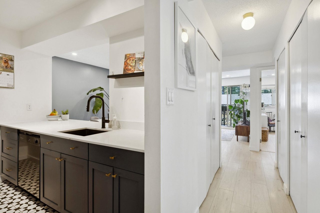 1894 Purcell Way, North Vancouver