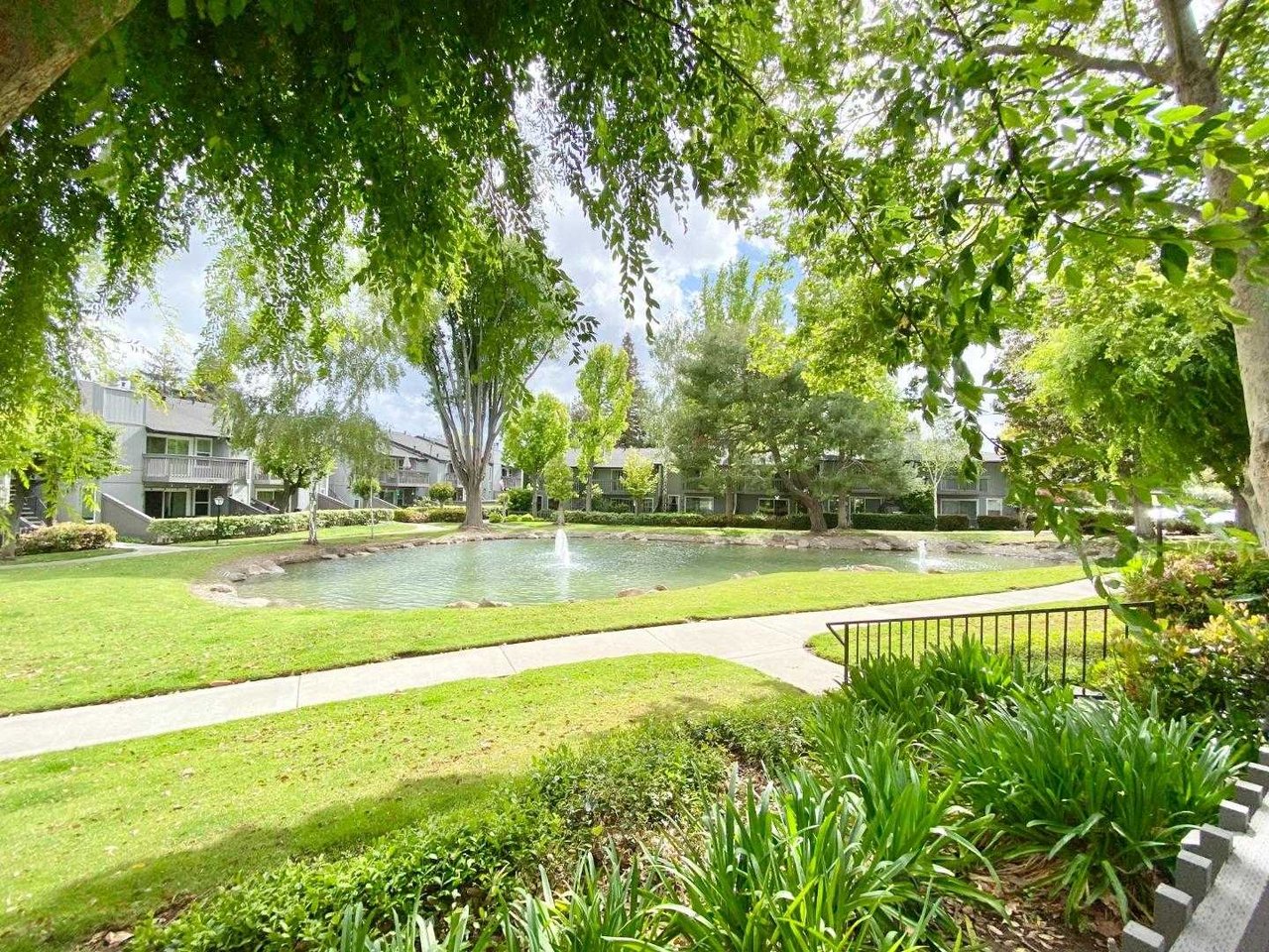 2260 Almaden RD A