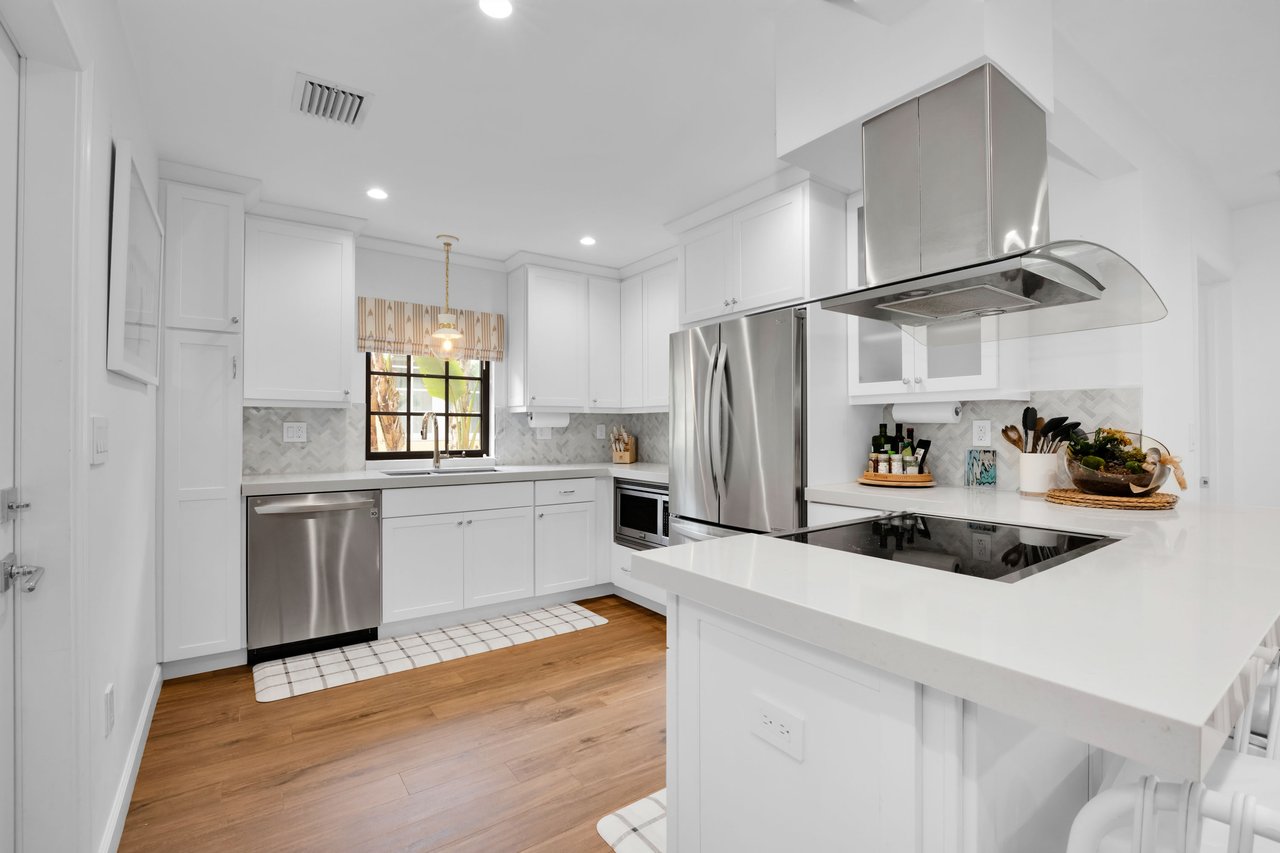 1249 Ortega Ave