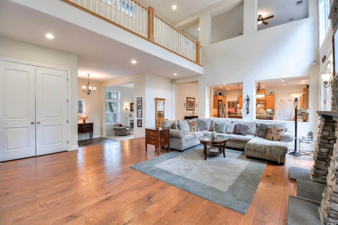 824 Olive Glen Ct