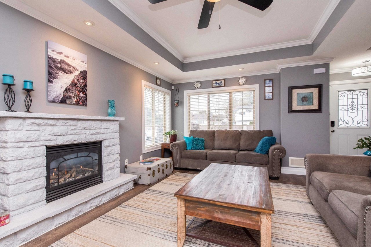 42-6450 Blackwood Ln
