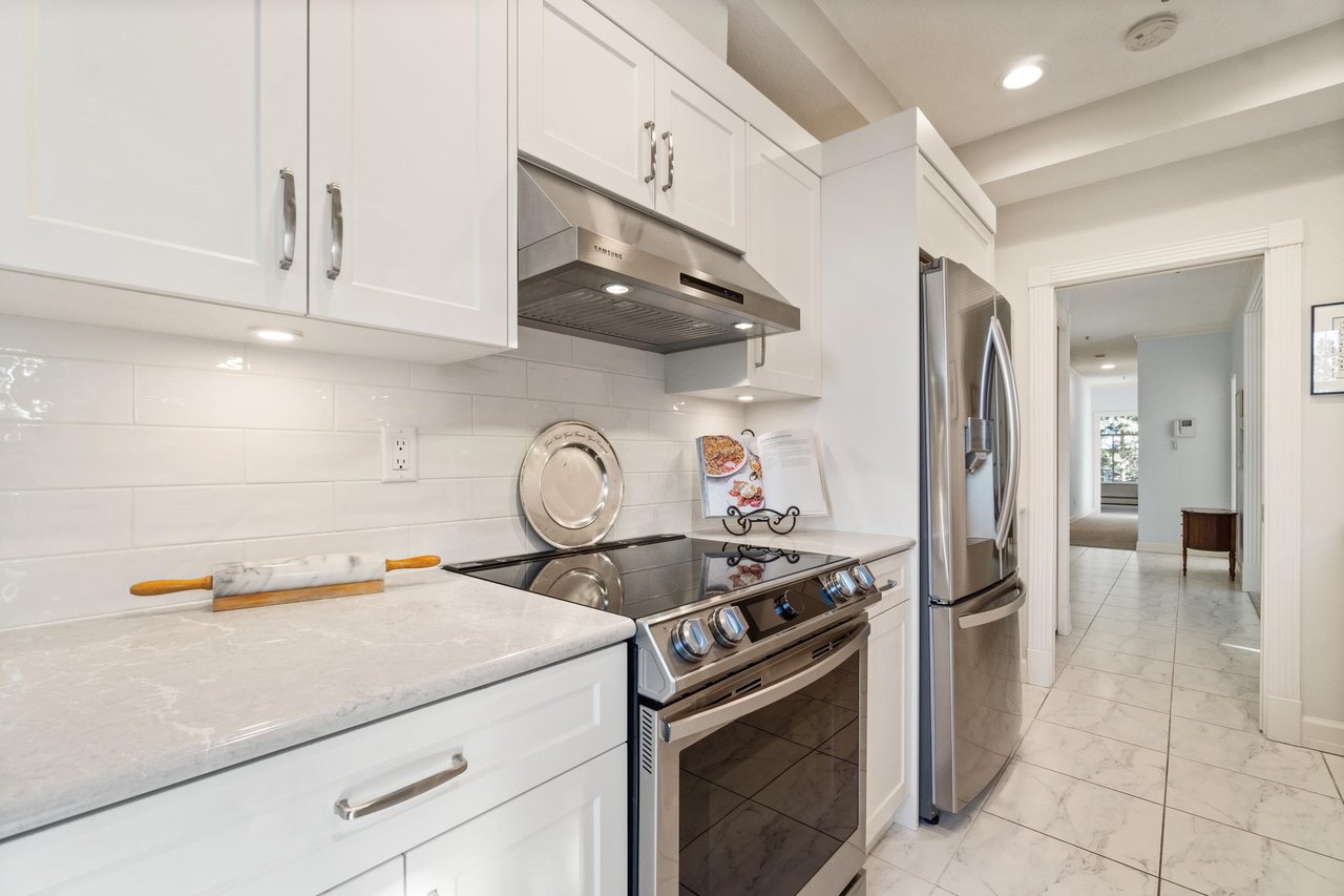 303-2210 W 40th Ave