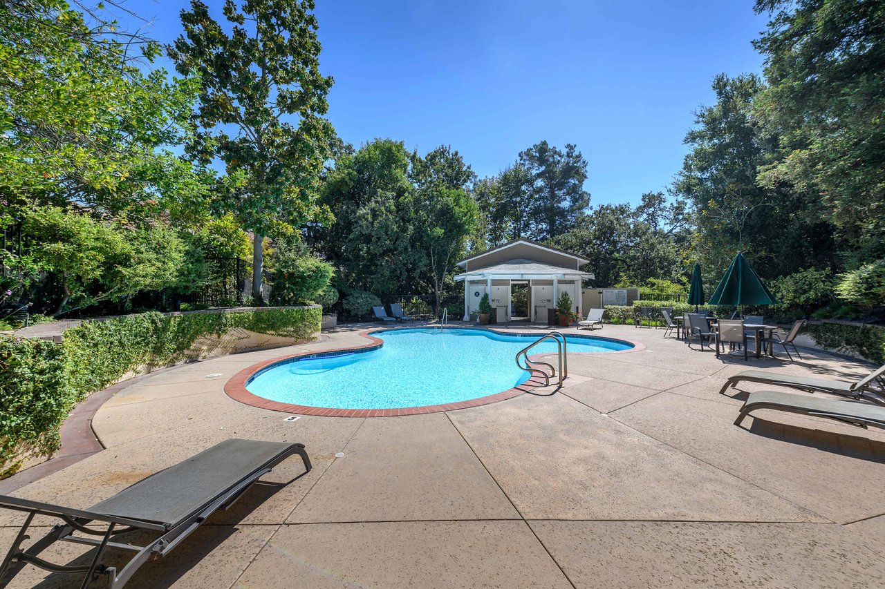 5724 Whispering Pines Circle