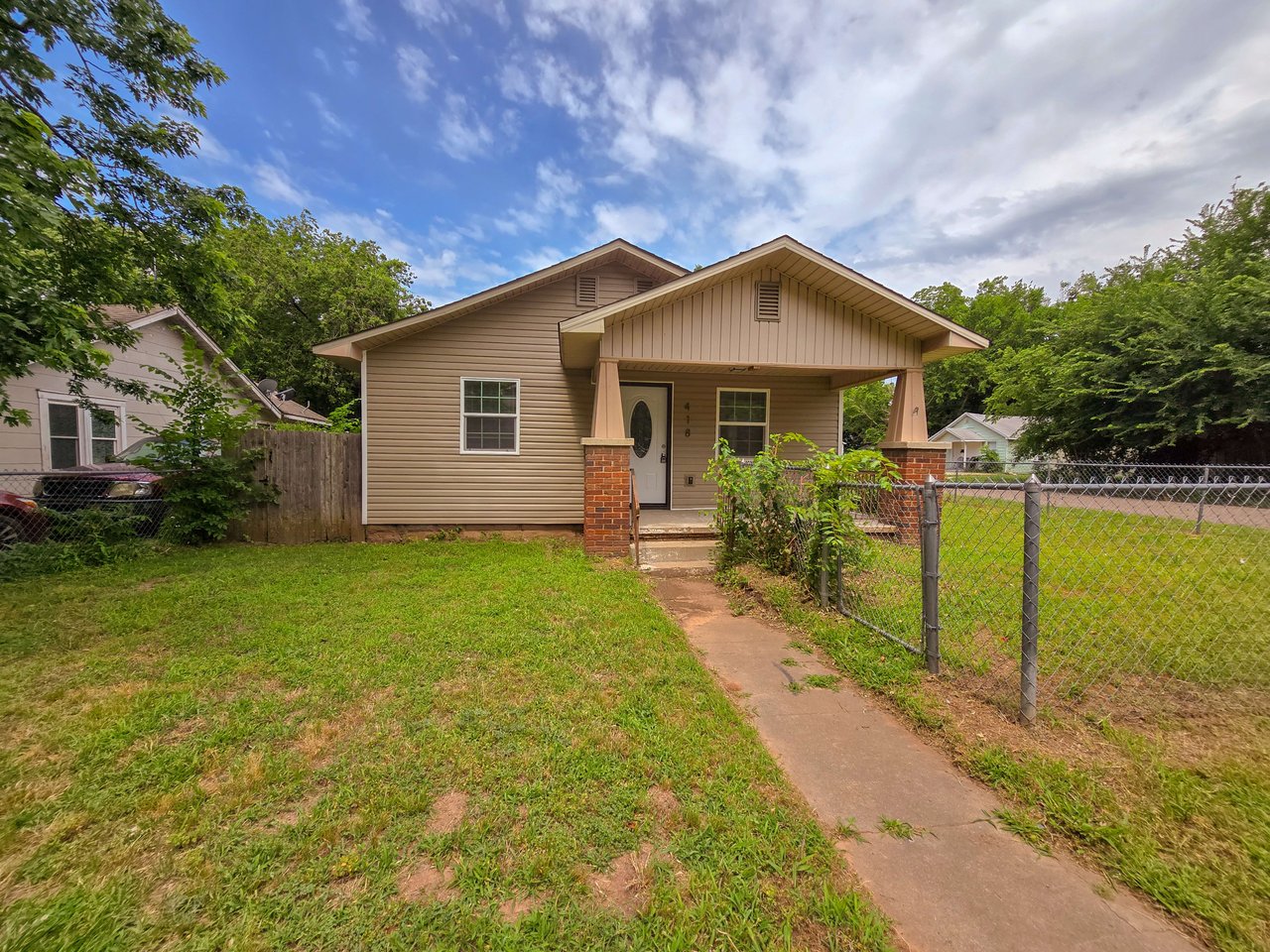 418 N Shawnee