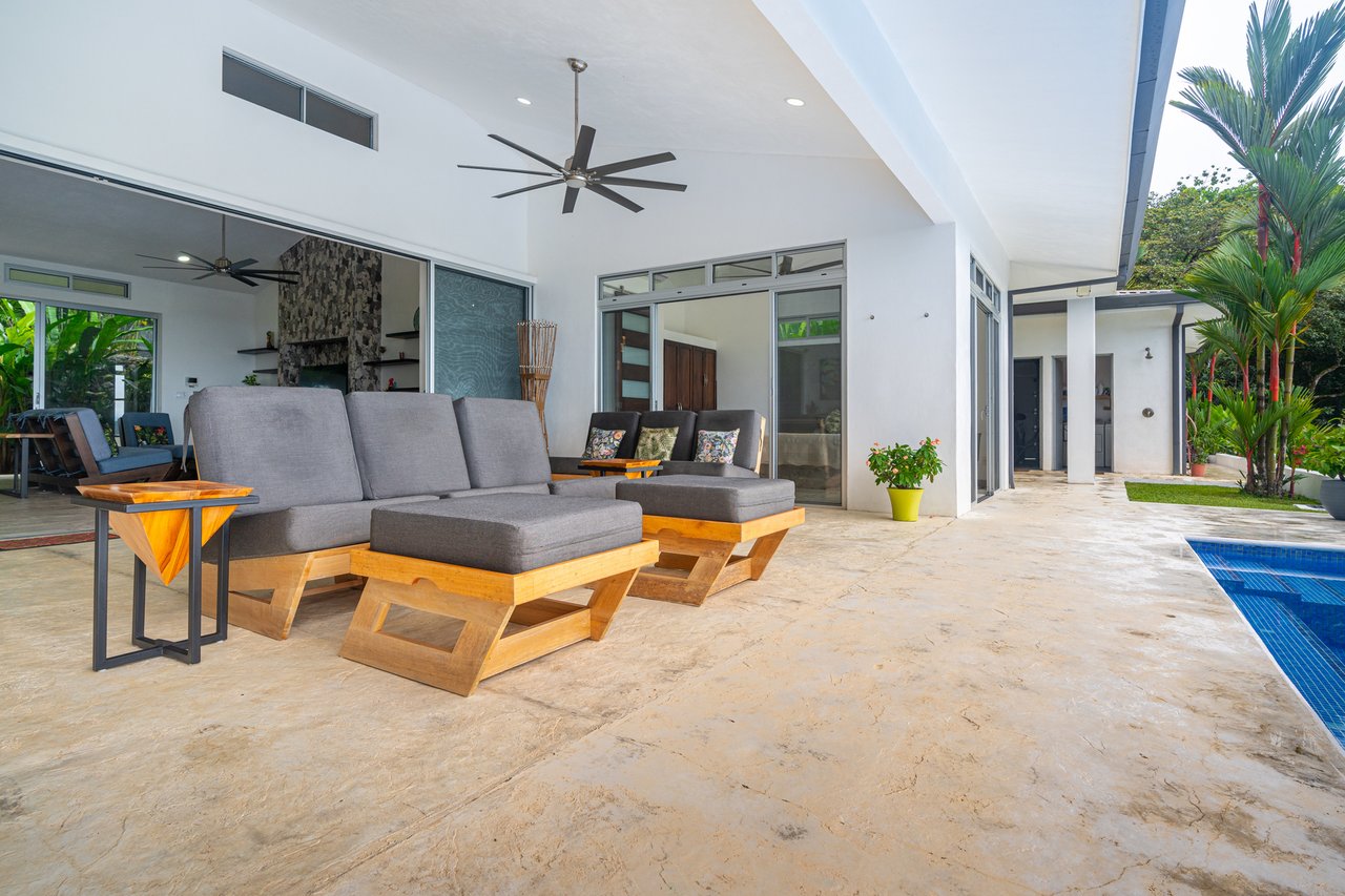 Modern Oceanview Infinity Pool Estate, Ojochal, Puntarenas