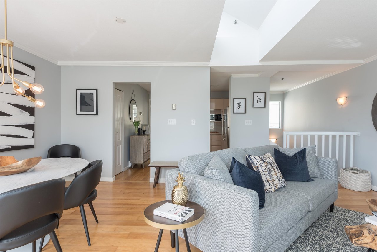 208-788 W 8th Ave
