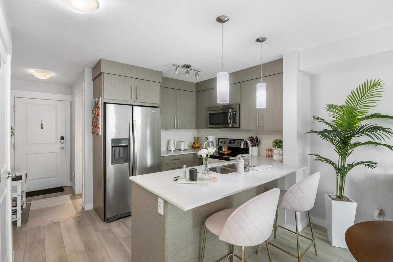 302 Skyview Ranch Drive NE Unit: 6406