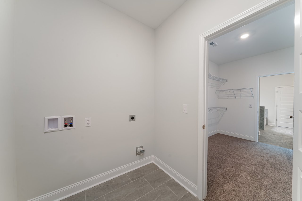 Summit Lakes Community just minutes from I-65! ATHENS CITY SCHOOLS!