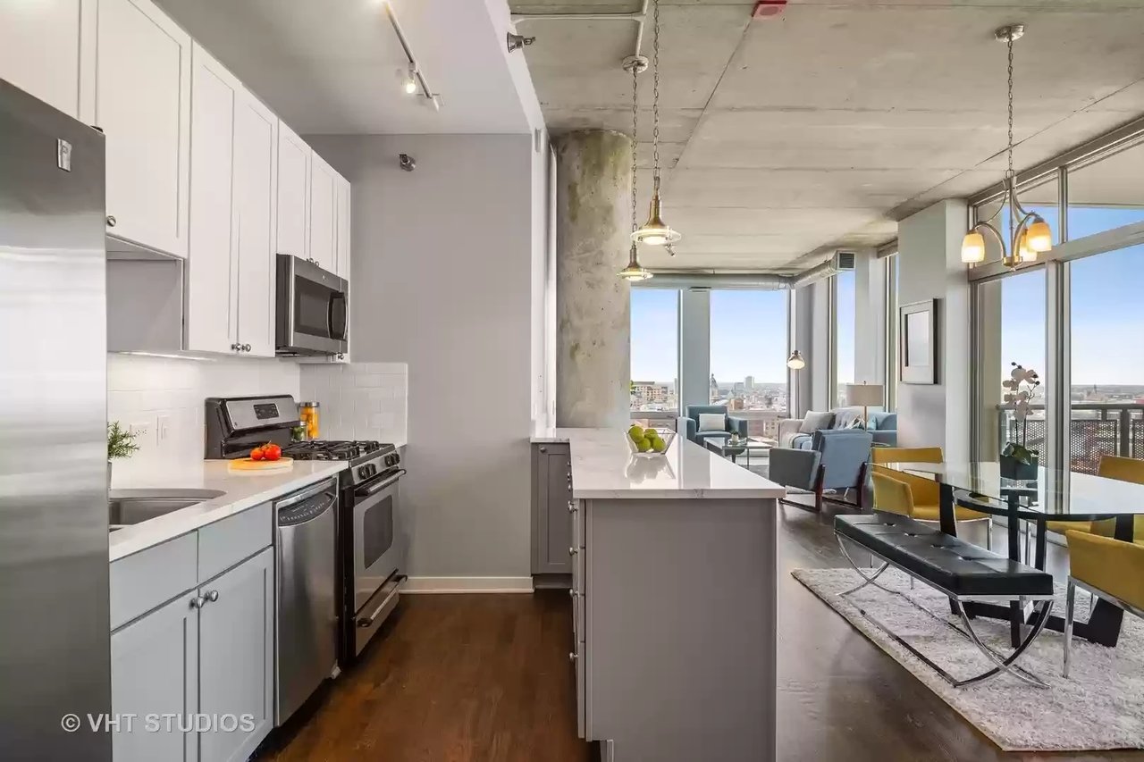 720 N Larrabee St, #1413