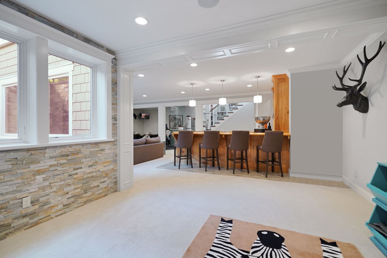 *PENDING* 5333 Halifax Ave, Edina