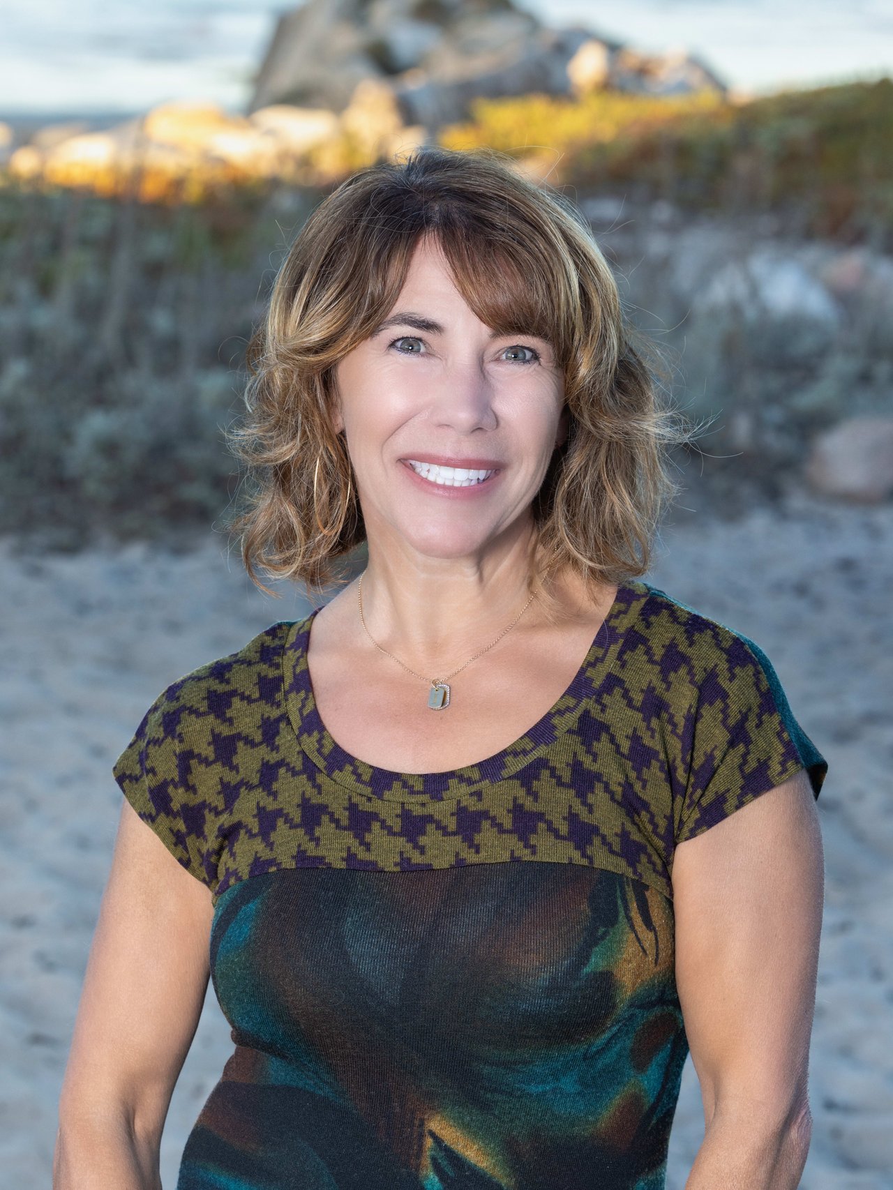 Julie Kavanaugh