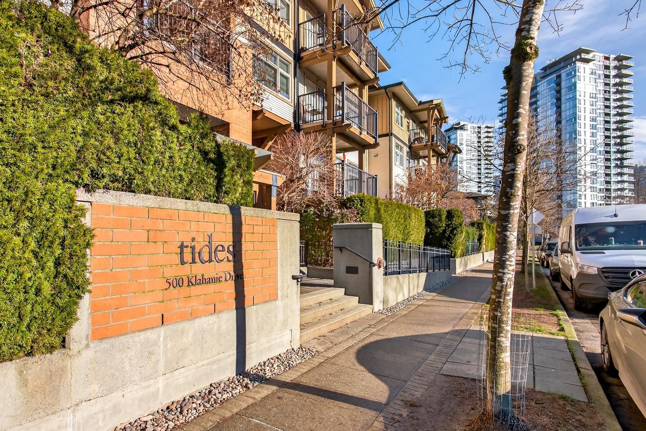 207-500 Klahanie Drive, Port Moody