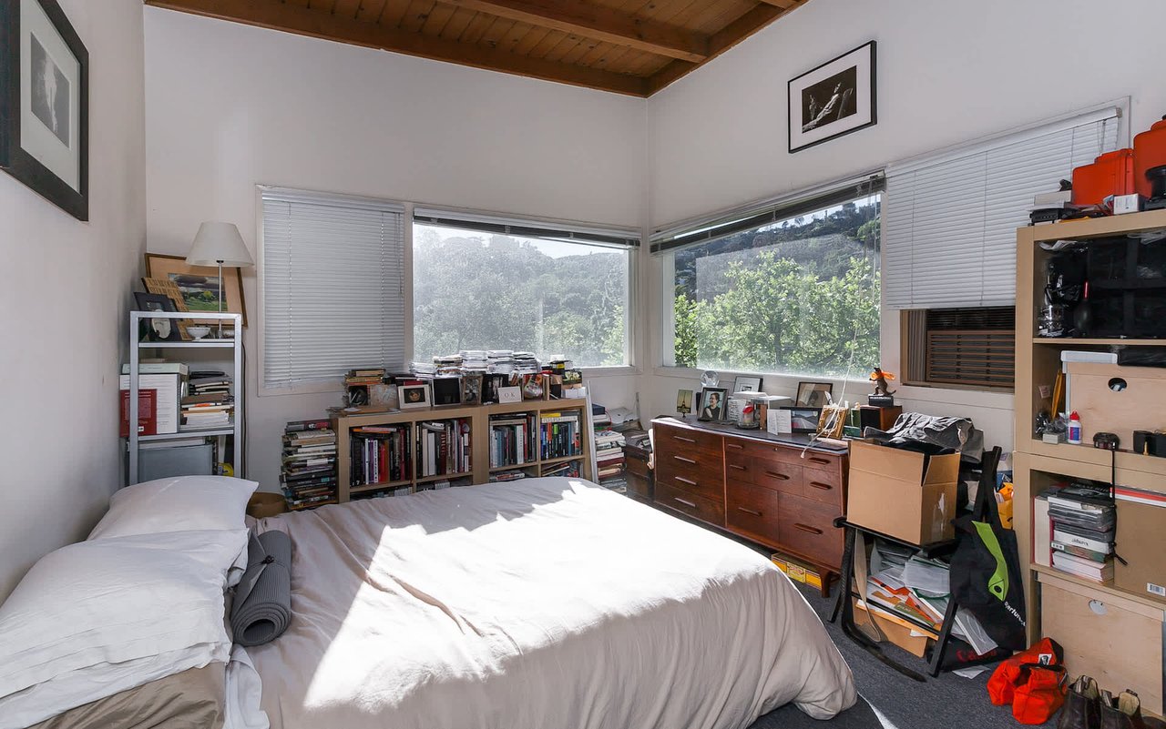 8275 Mannix Drive