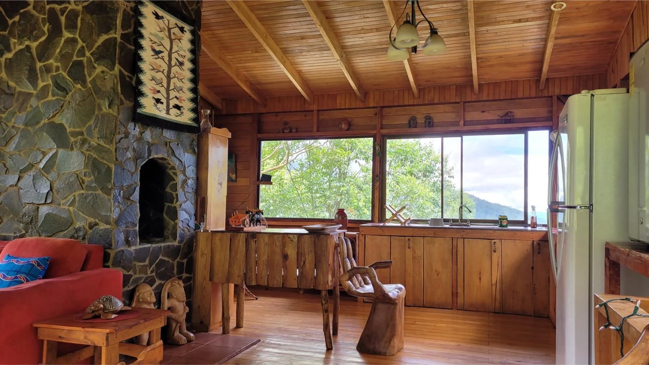 Mountain Retreat with Guest Cabin, Perez Zeledon, San Jose