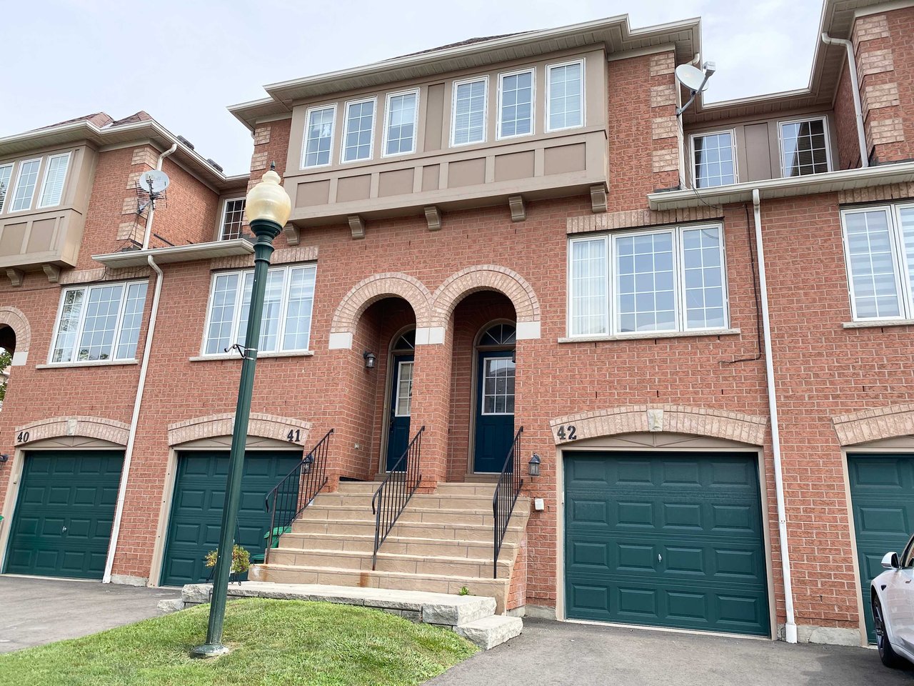 3020 Cedarglen Gate, Unit 42