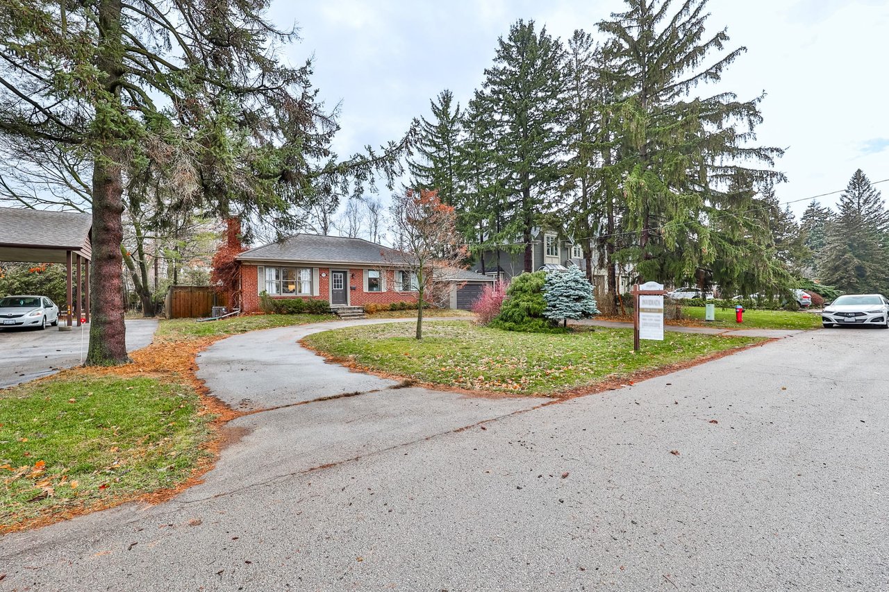 1036 Melvin Ave, Oakville