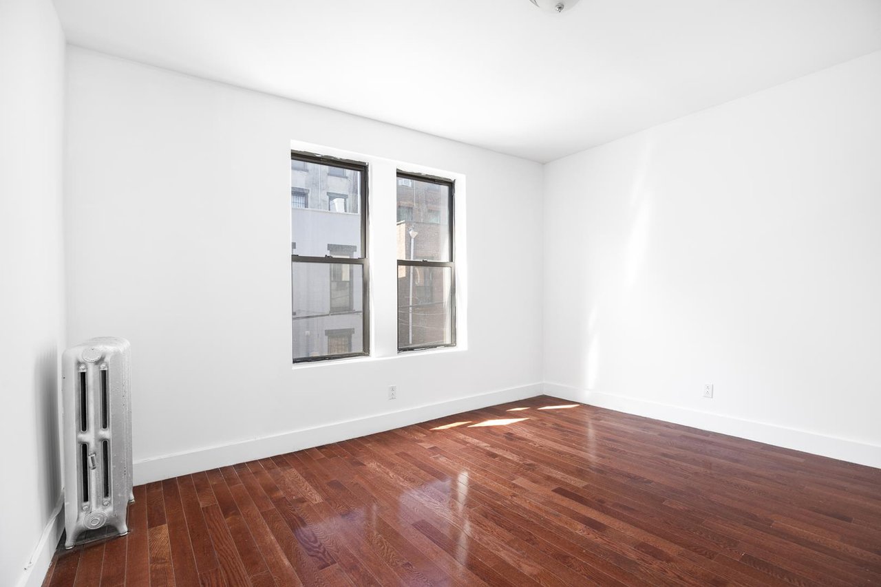 216 Macon Street, Apt 7