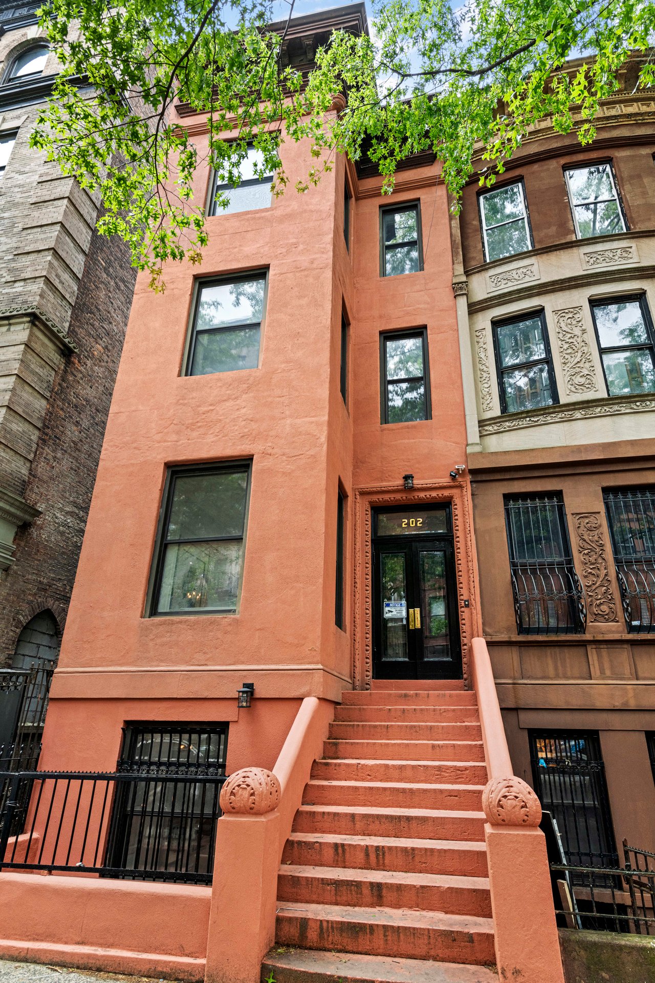 202 W 137th st
