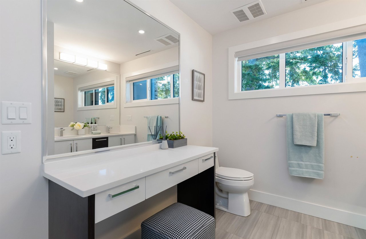 78-15177 60 Ave