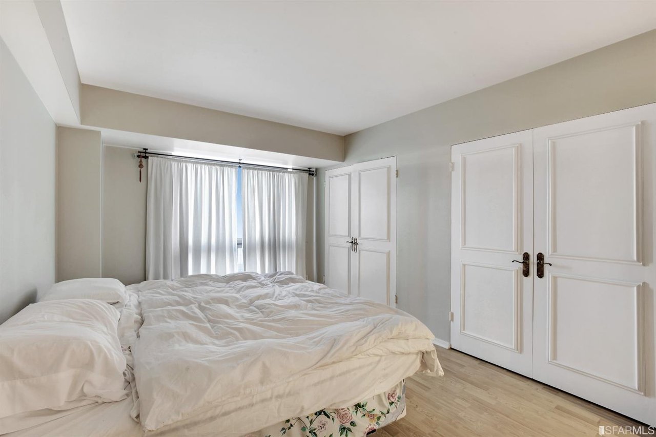 1177 California St. #208