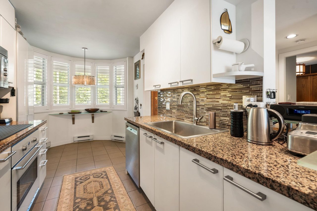 515-888 Beach Ave