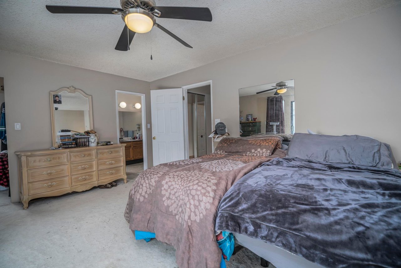 1305 Charter Hill Dr