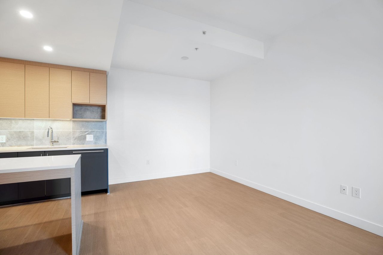 409-8888 Osler St