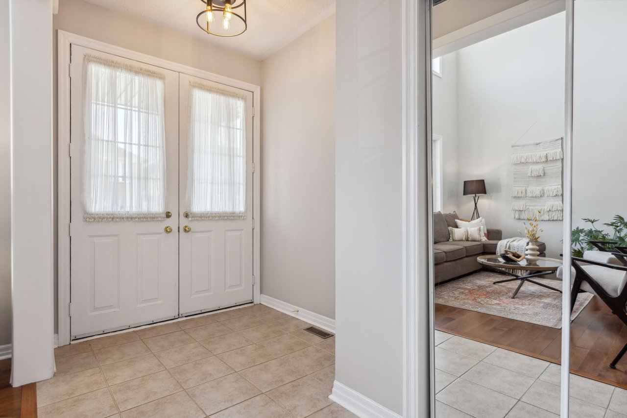Fabulous 4 Bedroom with Pool & Loft!
